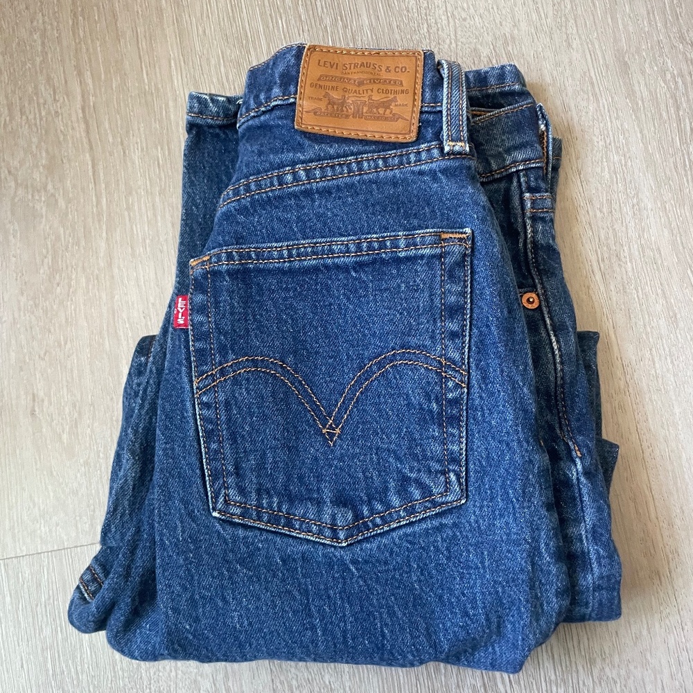 Levi’s rib cage jeans 27
